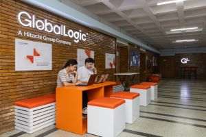 GlobalLogic: Compania investeşte în laboratoare şi echipamente IT la Politehnica Bucureşti